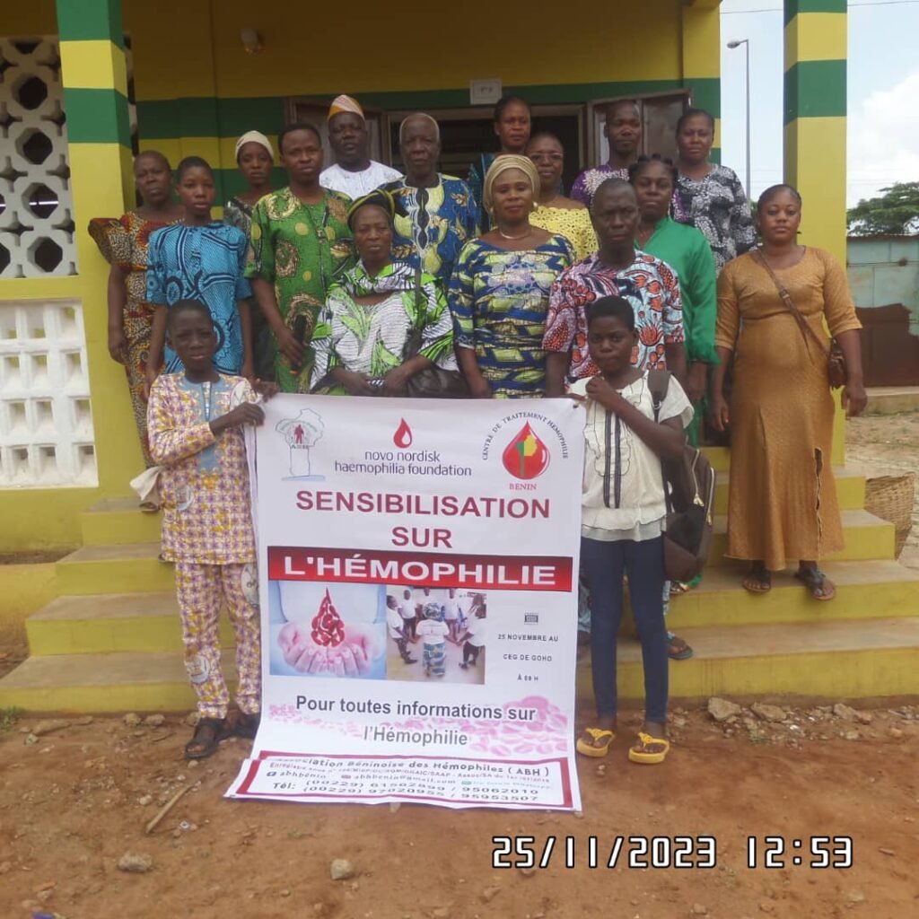 Association Béninoise des Hémophiles | ABH | Traitement Pour Tous ! - Sensibilisation à l’hémophilie – CEG Goho Association Béninoise des Hémophiles | ABH | Traitement Pour Tous ! - Sensibilisation à l’hémophilie – CEG Goho