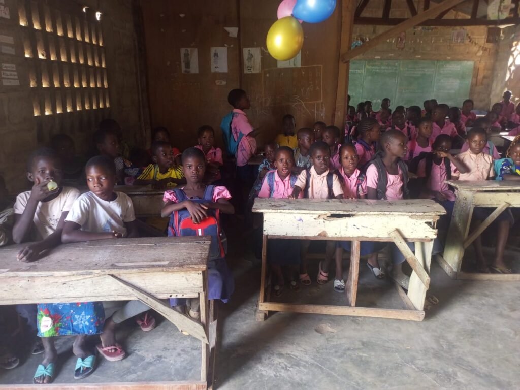 Association Béninoise des Hémophiles | ABH | Traitement Pour Tous ! - Sensibilisation sur l’hémophilie au complexe scolaire Association Béninoise des Hémophiles | ABH | Traitement Pour Tous ! - Sensibilisation sur l’hémophilie au complexe scolaire