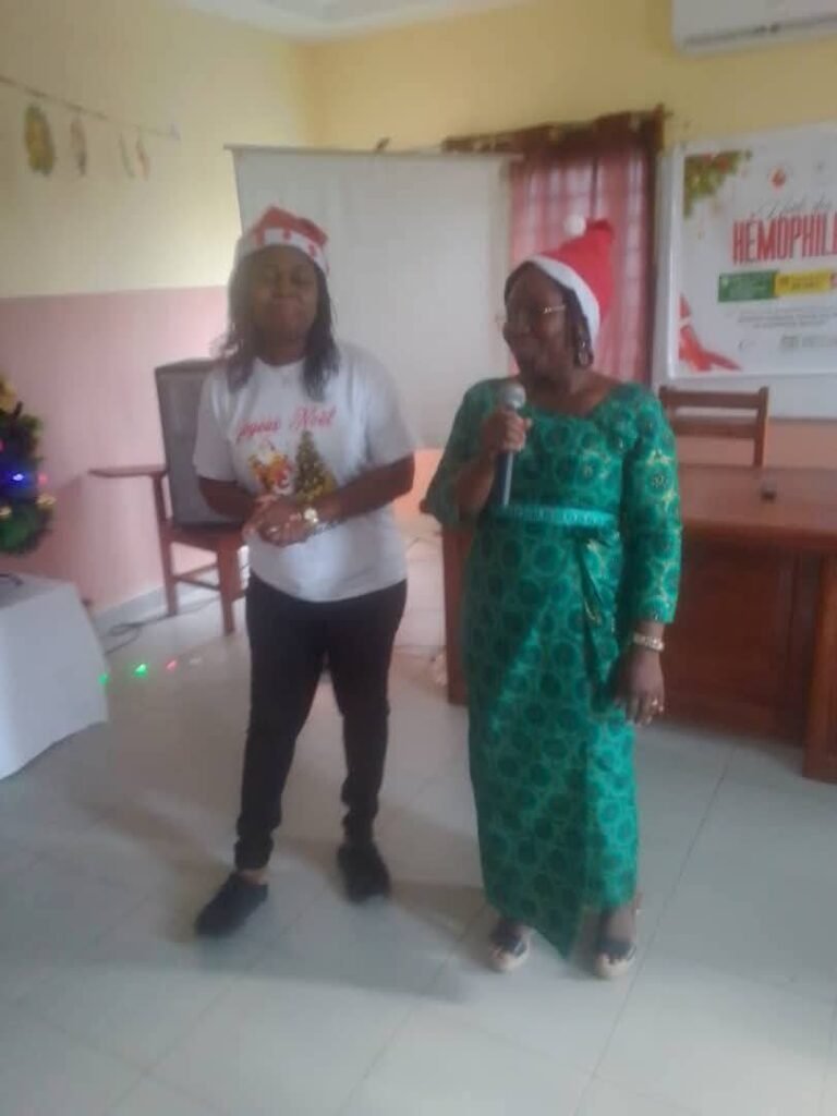 Association Béninoise des Hémophiles | ABH | Traitement Pour Tous ! - Partage de la célébration de Noël avec les personnes hémophiles au Bénin Association Béninoise des Hémophiles | ABH | Traitement Pour Tous ! - Partage de la célébration de Noël avec les personnes hémophiles au Bénin