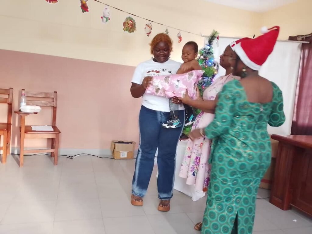 Association Béninoise des Hémophiles | ABH | Traitement Pour Tous ! - Partage de la célébration de Noël avec les personnes hémophiles au Bénin Association Béninoise des Hémophiles | ABH | Traitement Pour Tous ! - Partage de la célébration de Noël avec les personnes hémophiles au Bénin