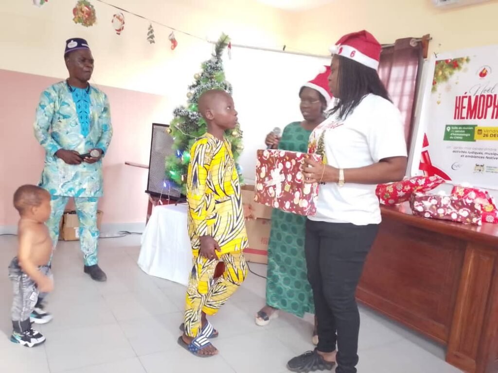 Association Béninoise des Hémophiles | ABH | Traitement Pour Tous ! - Partage de la célébration de Noël avec les personnes hémophiles au Bénin Association Béninoise des Hémophiles | ABH | Traitement Pour Tous ! - Partage de la célébration de Noël avec les personnes hémophiles au Bénin