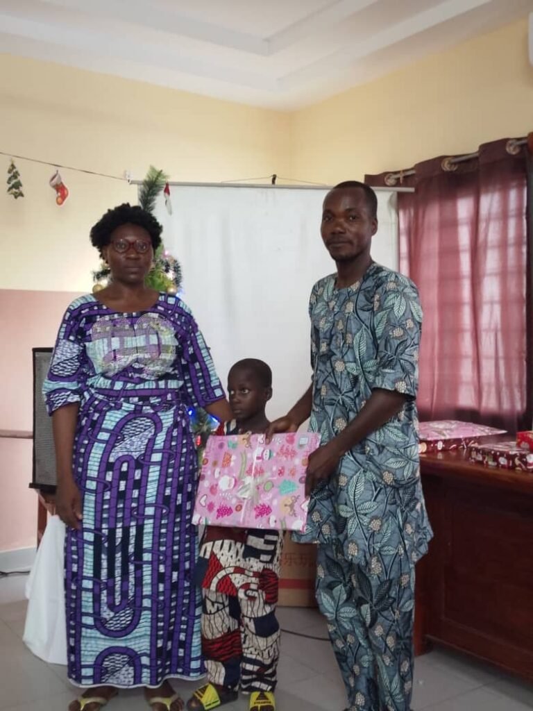 Association Béninoise des Hémophiles | ABH | Traitement Pour Tous ! - Partage de la célébration de Noël avec les personnes hémophiles au Bénin Association Béninoise des Hémophiles | ABH | Traitement Pour Tous ! - Partage de la célébration de Noël avec les personnes hémophiles au Bénin