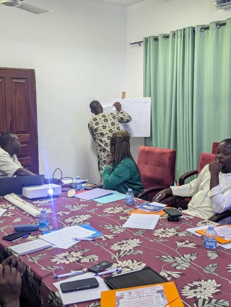 Association Béninoise des Hémophiles | ABH | Traitement Pour Tous ! - Formation sur l’établissement et l’interprétation de l’arbre généalogique dans le suivi et le conseil génétique de l’hémophilie Association Béninoise des Hémophiles | ABH | Traitement Pour Tous ! - Formation sur l’établissement et l’interprétation de l’arbre généalogique dans le suivi et le conseil génétique de l’hémophilie
